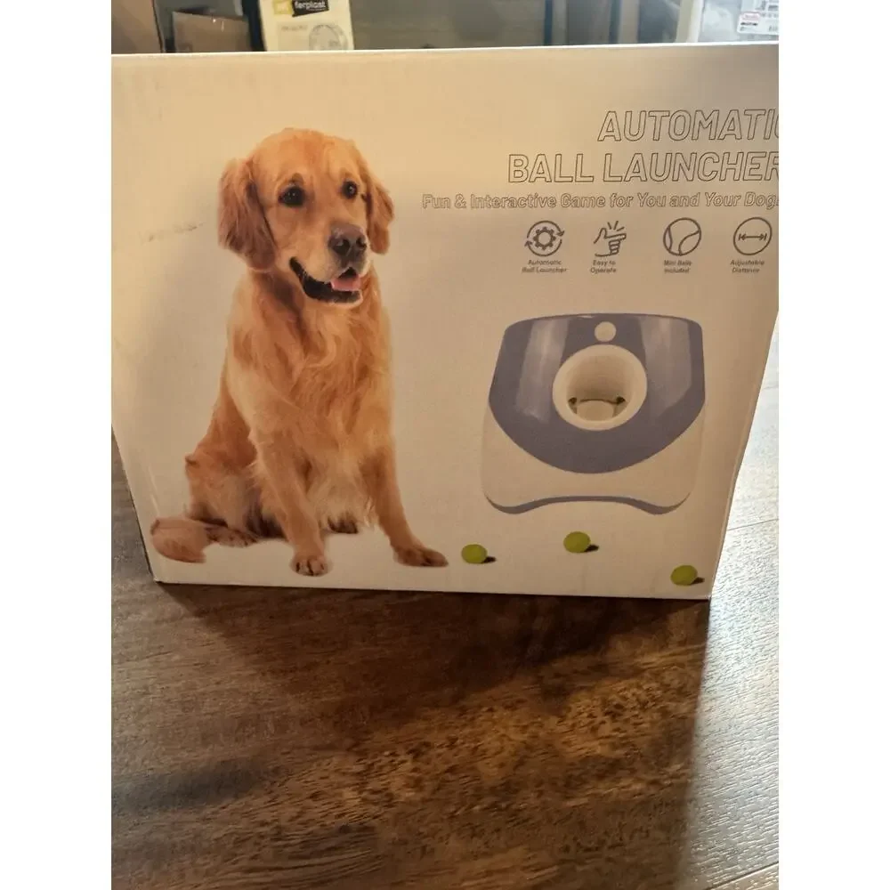 Automatic Dog Ball Launcher Green 10/20/30 FT w/ 6 Mini Tennis Balls NIB